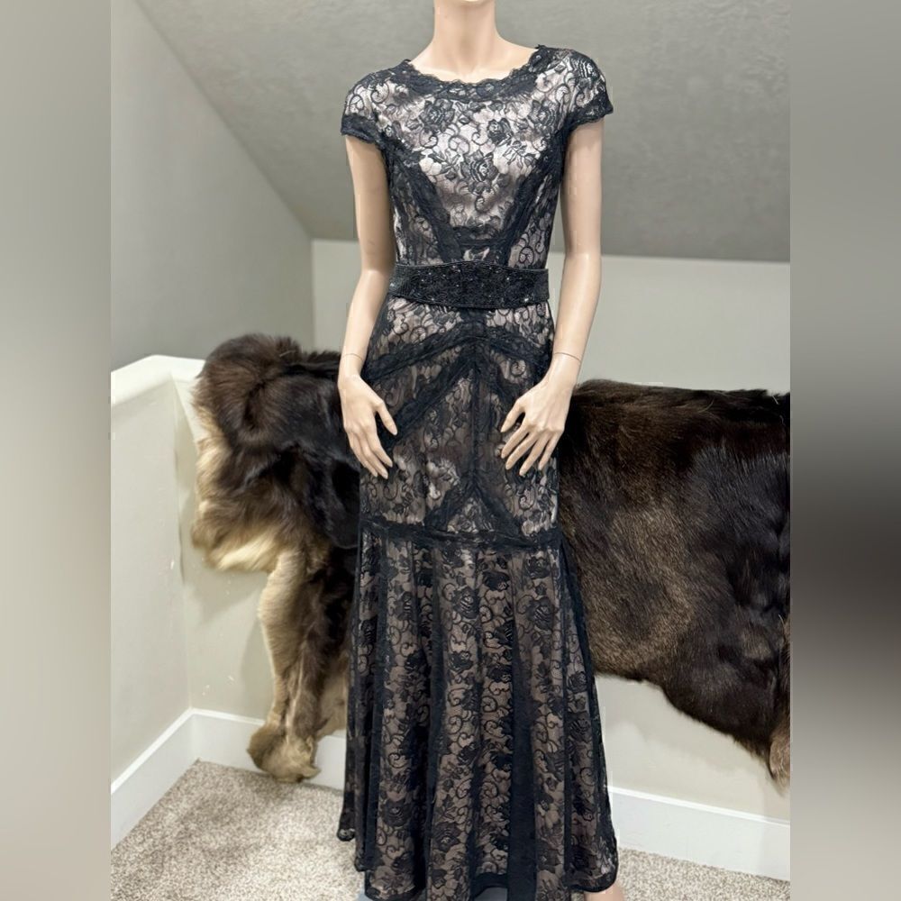 New Gorgeous Black Floral Lace Evening Dress Includes Removable Beads Belt